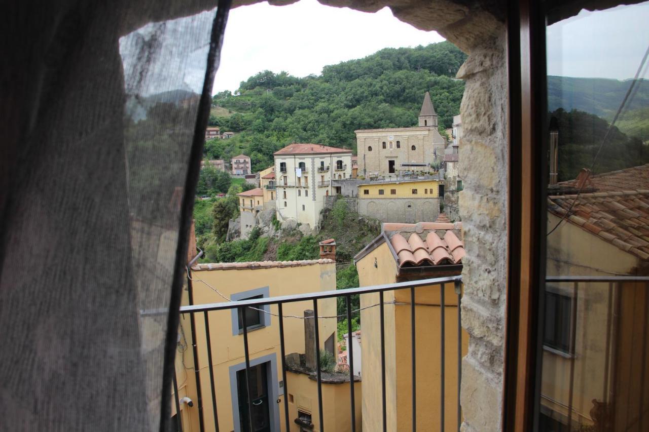 Casa Vacanze Sud E Magia Castelmezzano Exteriör bild