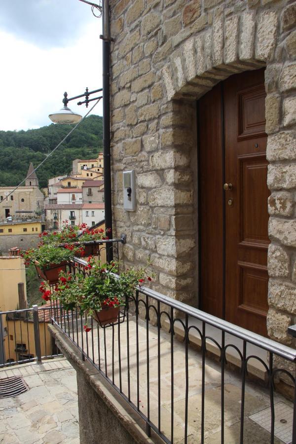 Casa Vacanze Sud E Magia Castelmezzano Exteriör bild