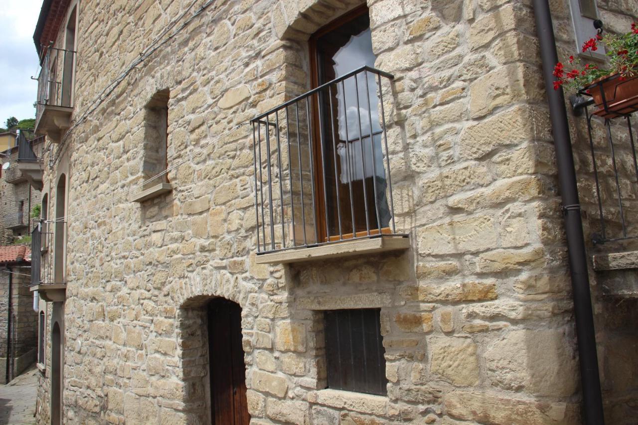 Casa Vacanze Sud E Magia Castelmezzano Exteriör bild