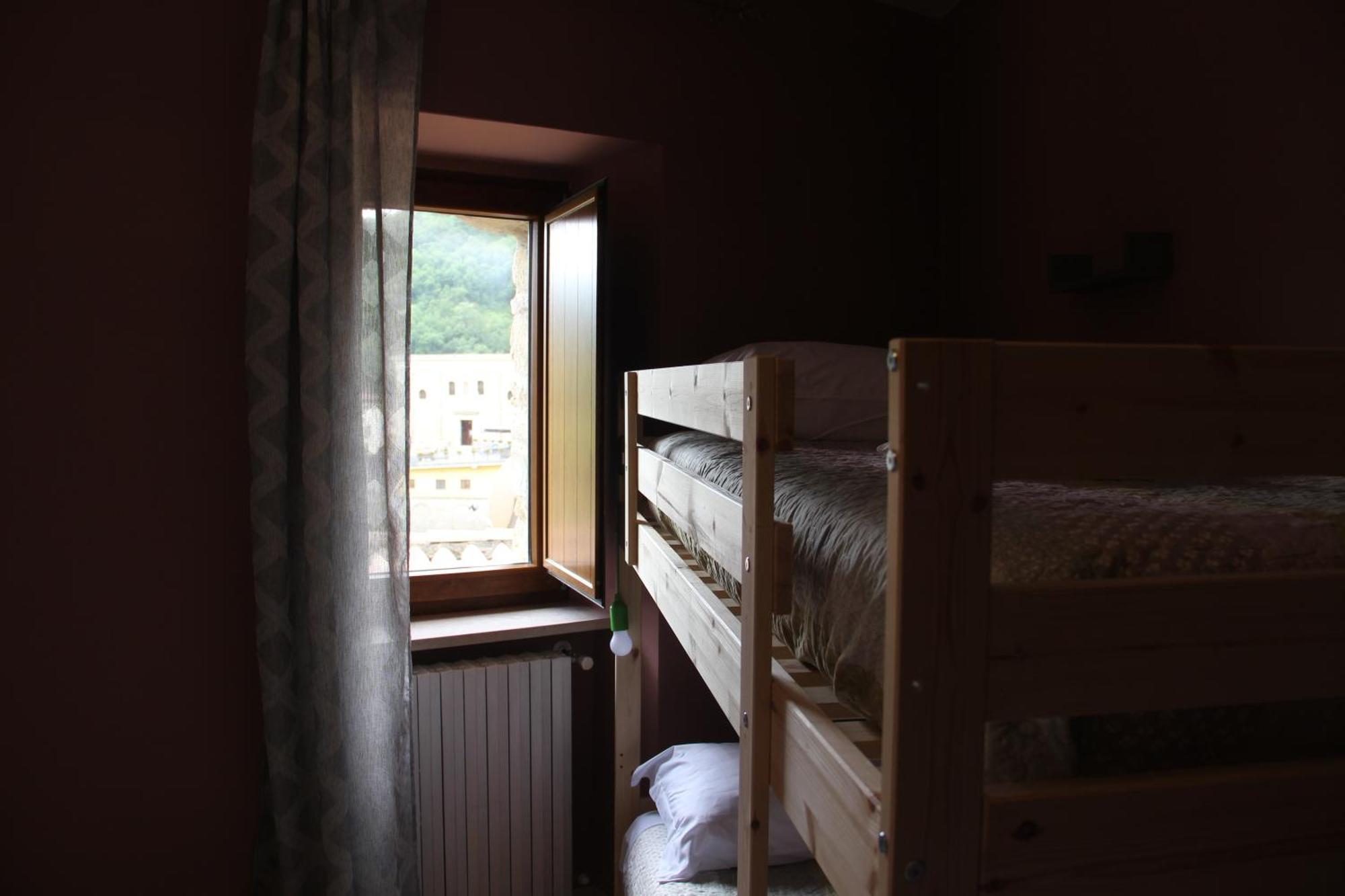 Casa Vacanze Sud E Magia Castelmezzano Exteriör bild