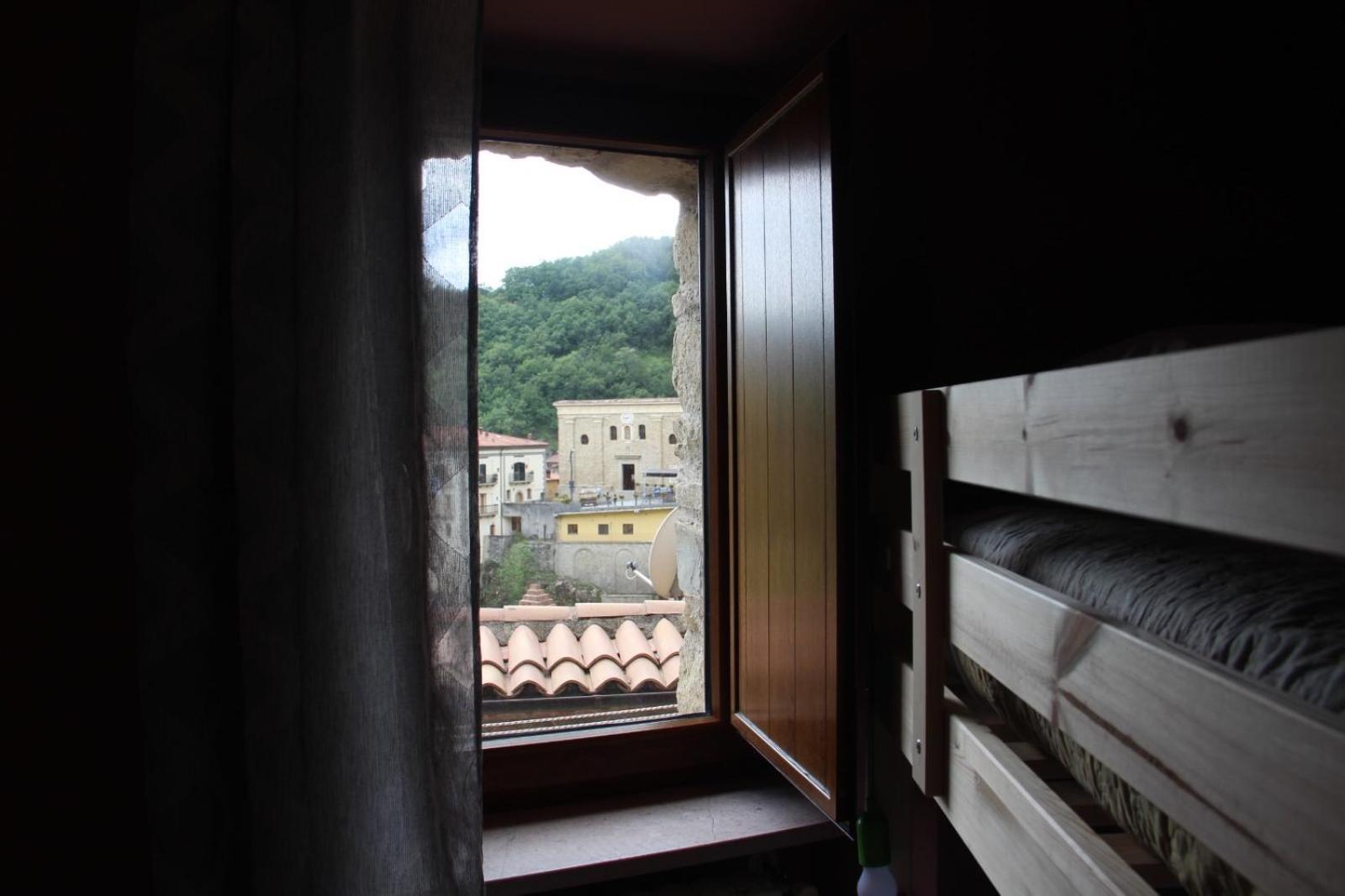 Casa Vacanze Sud E Magia Castelmezzano Exteriör bild