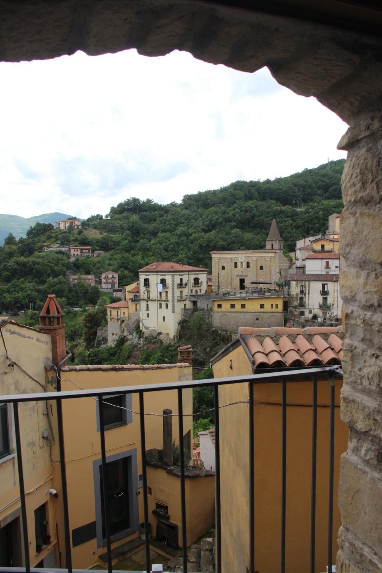 Casa Vacanze Sud E Magia Castelmezzano Exteriör bild